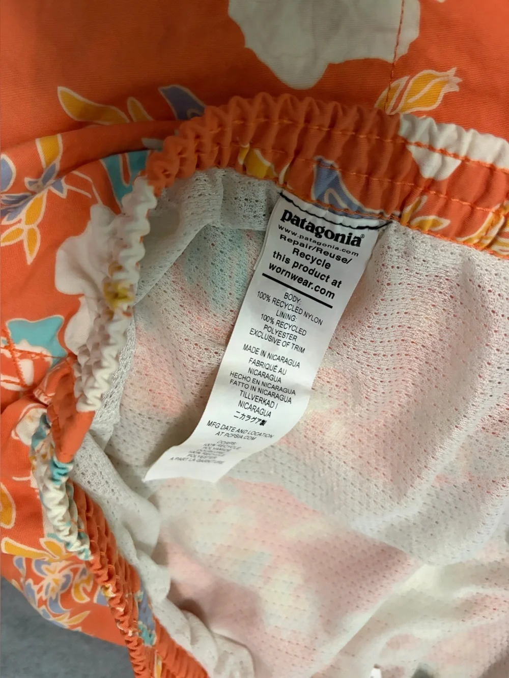 Patagonia men’s baggies - size XL